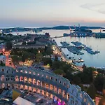 Apartment Luxury Jana With Private Parking *